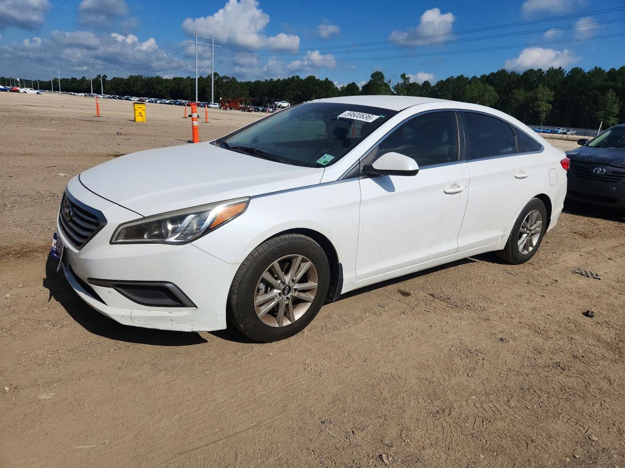 5NPE24AF2GH312652 · 2016 HYUNDAI SONATA