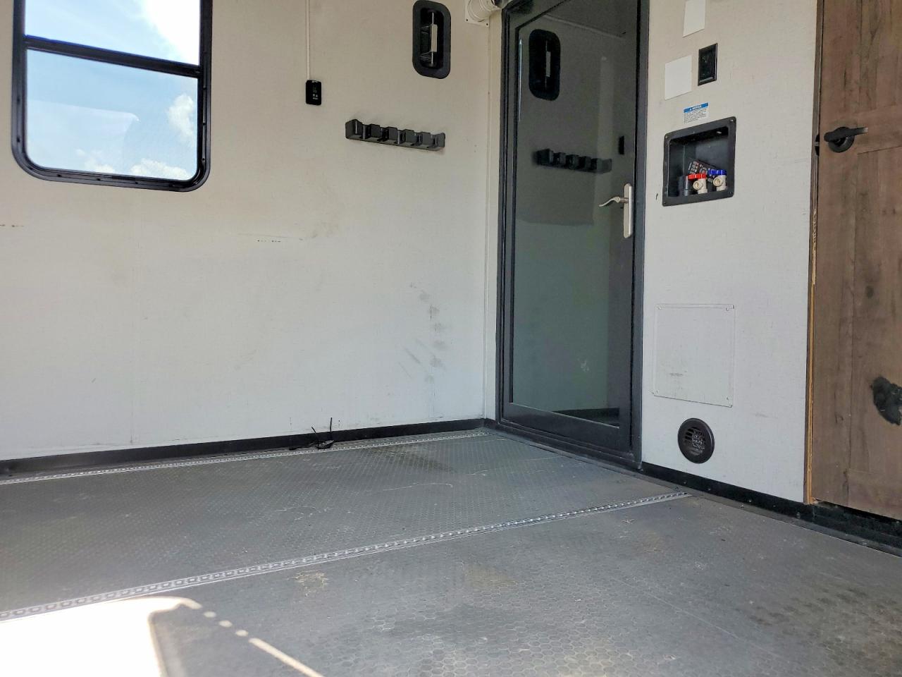 7M5FV4538MA003987 · 2021 ALLIANCE RECREATIONAL VEHICLE (RV) · 6/10