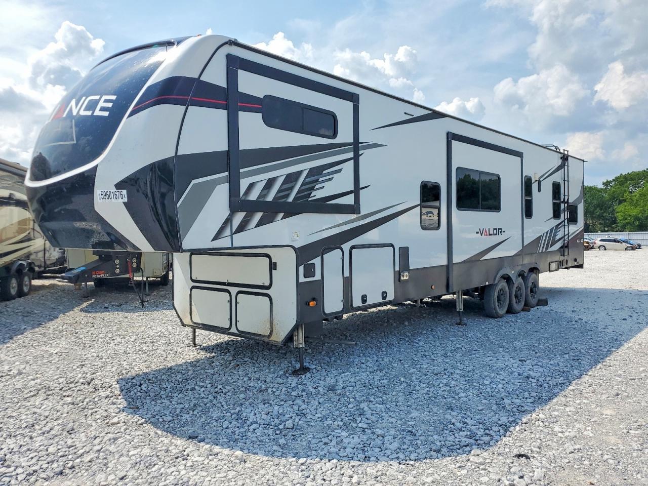 7M5FV4538MA003987 · 2021 ALLIANCE RECREATIONAL VEHICLE (RV) · 2/10
