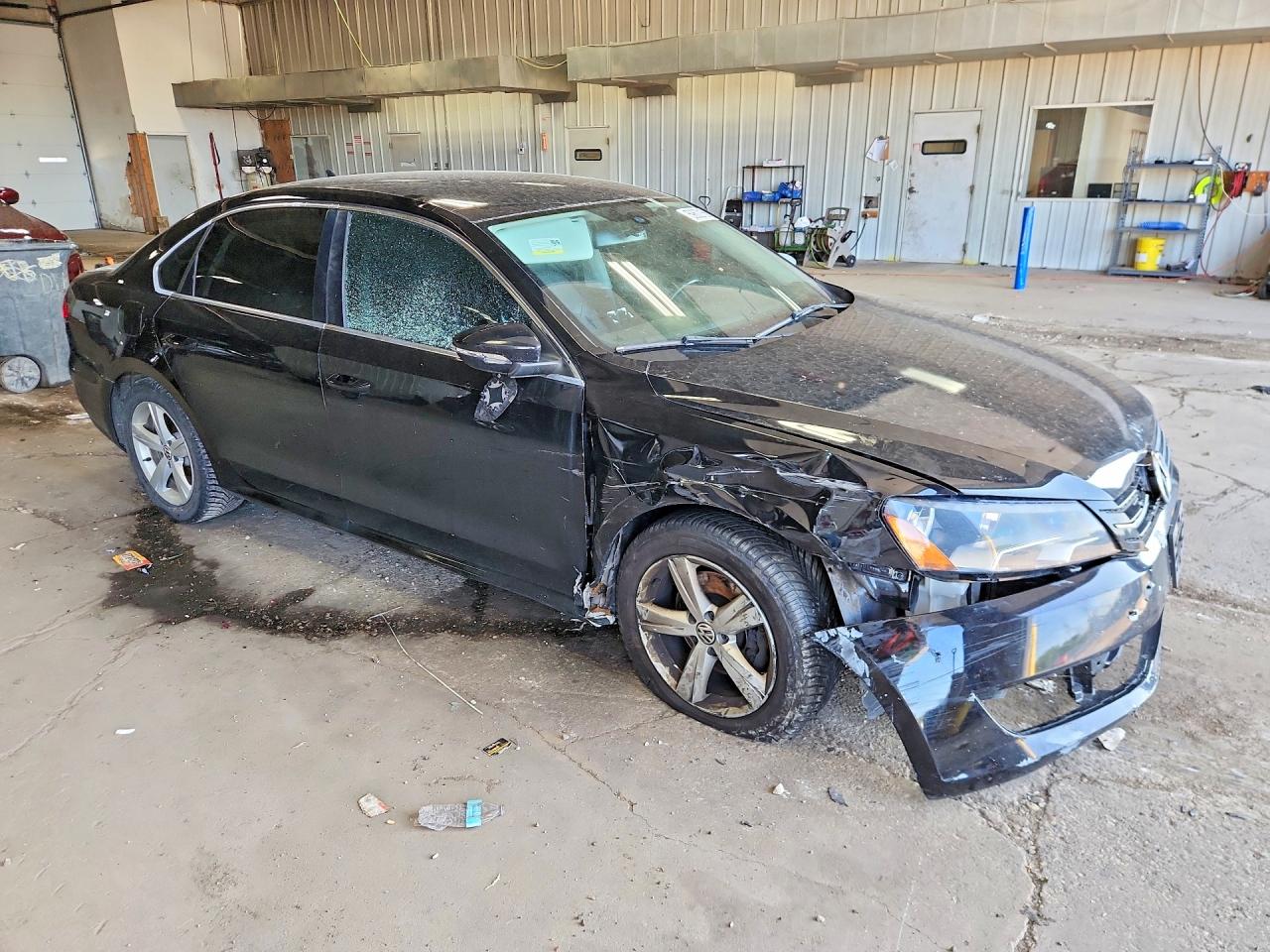 1VWBP7A37CC101252 · 2012 VOLKSWAGEN PASSAT · 4/12