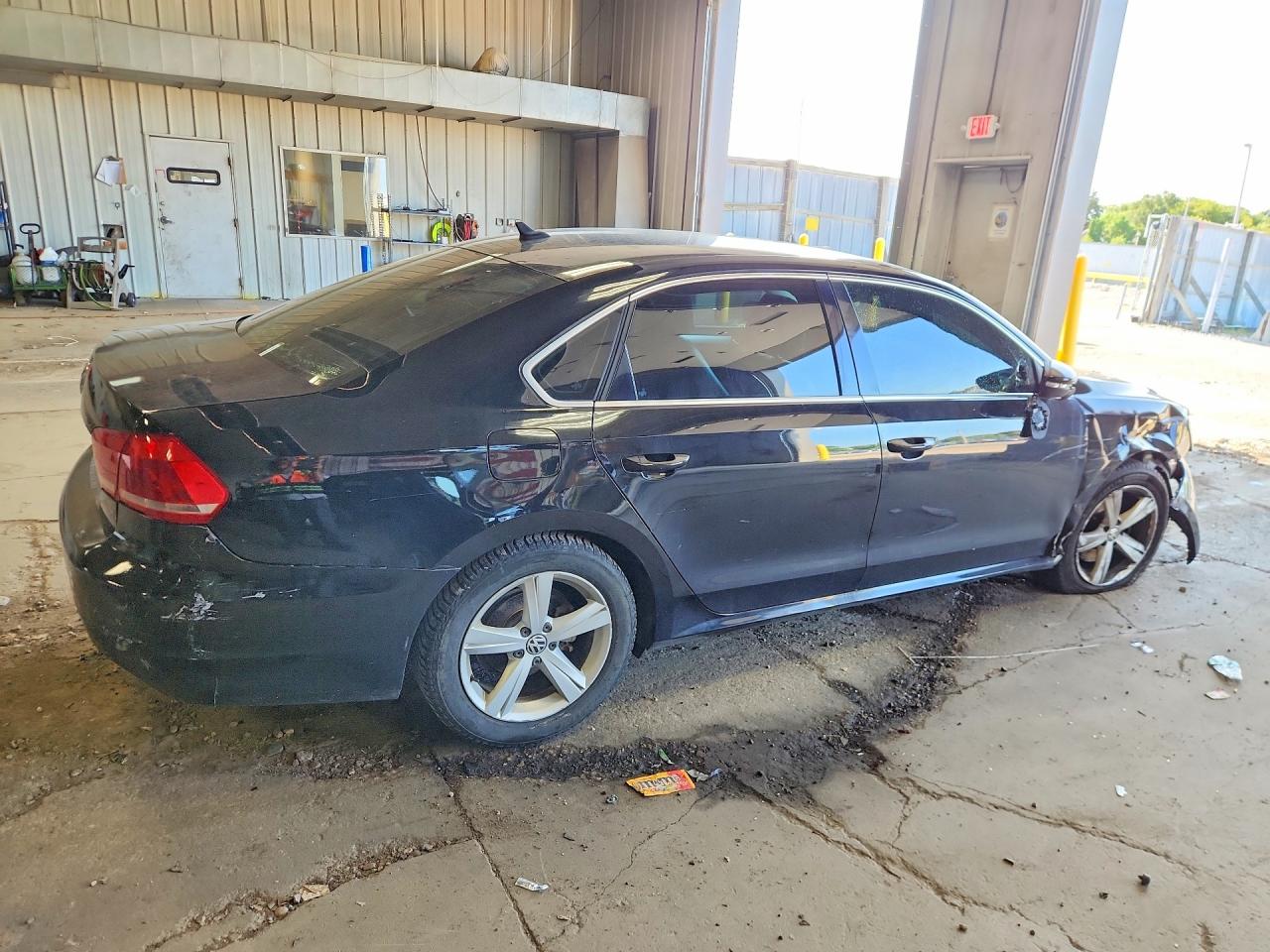1VWBP7A37CC101252 · 2012 VOLKSWAGEN PASSAT · 3/12