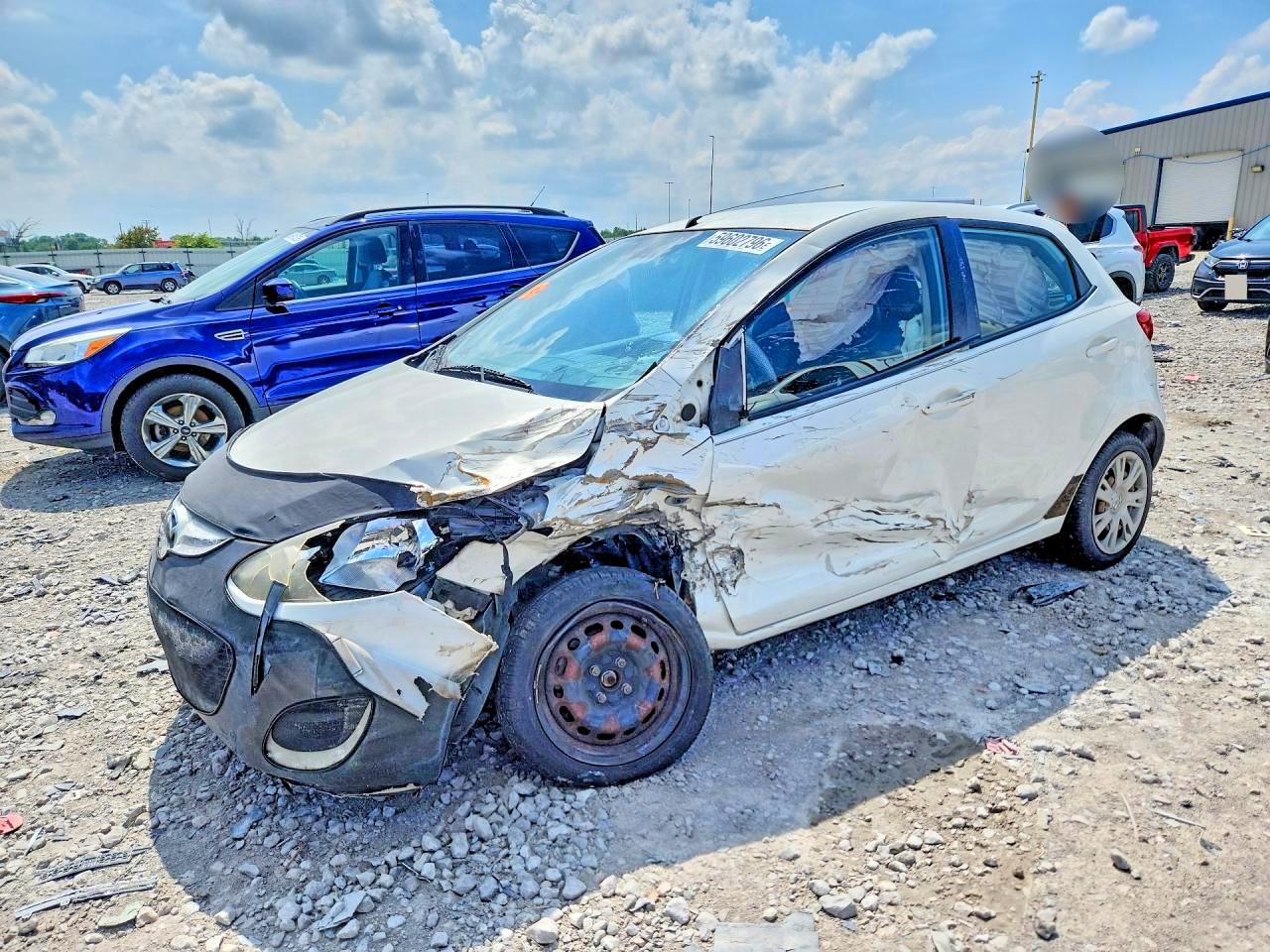 JM1DE1KY2D0165422 · 2013 MAZDA MAZDA2
