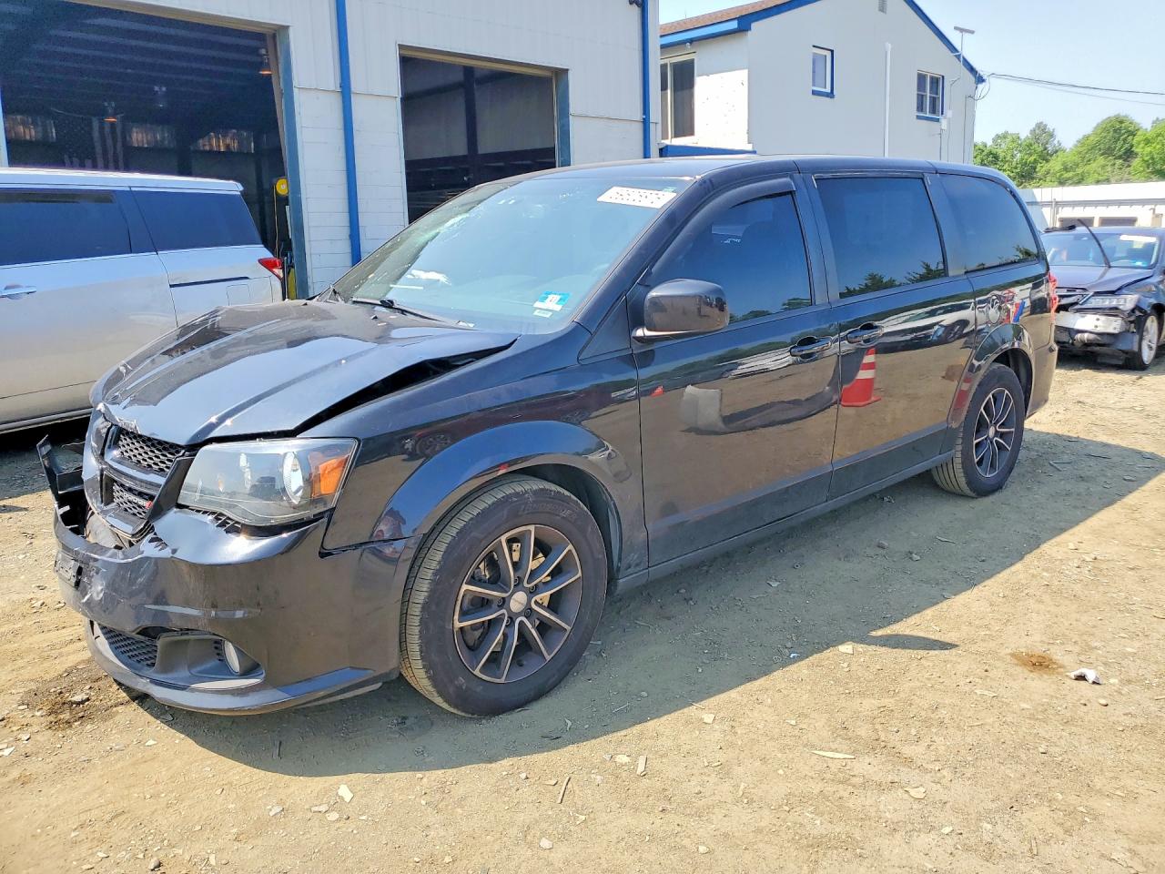 2C4RDGEG2JR189977 · 2018 DODGE GRAND CARAVAN