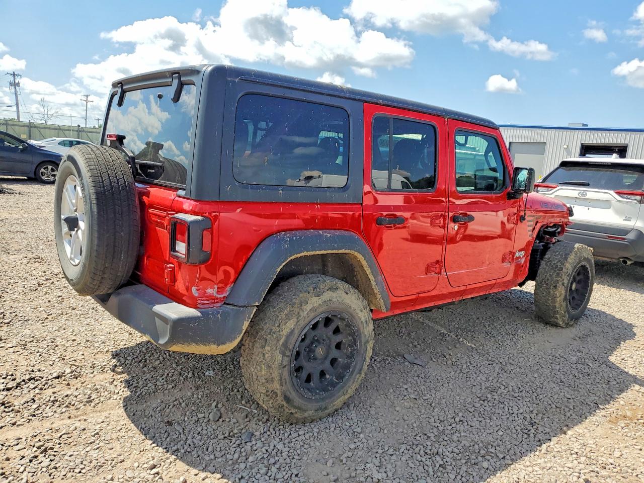 1C4HJXDG2JW183464 · 2018 JEEP WRANGLER UNLIMITED · 3/14