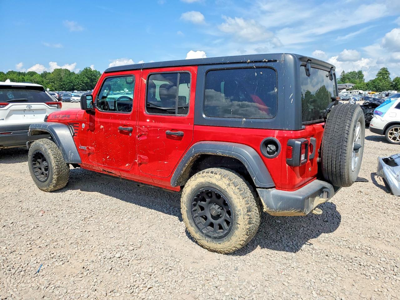 1C4HJXDG2JW183464 · 2018 JEEP WRANGLER UNLIMITED · 2/14