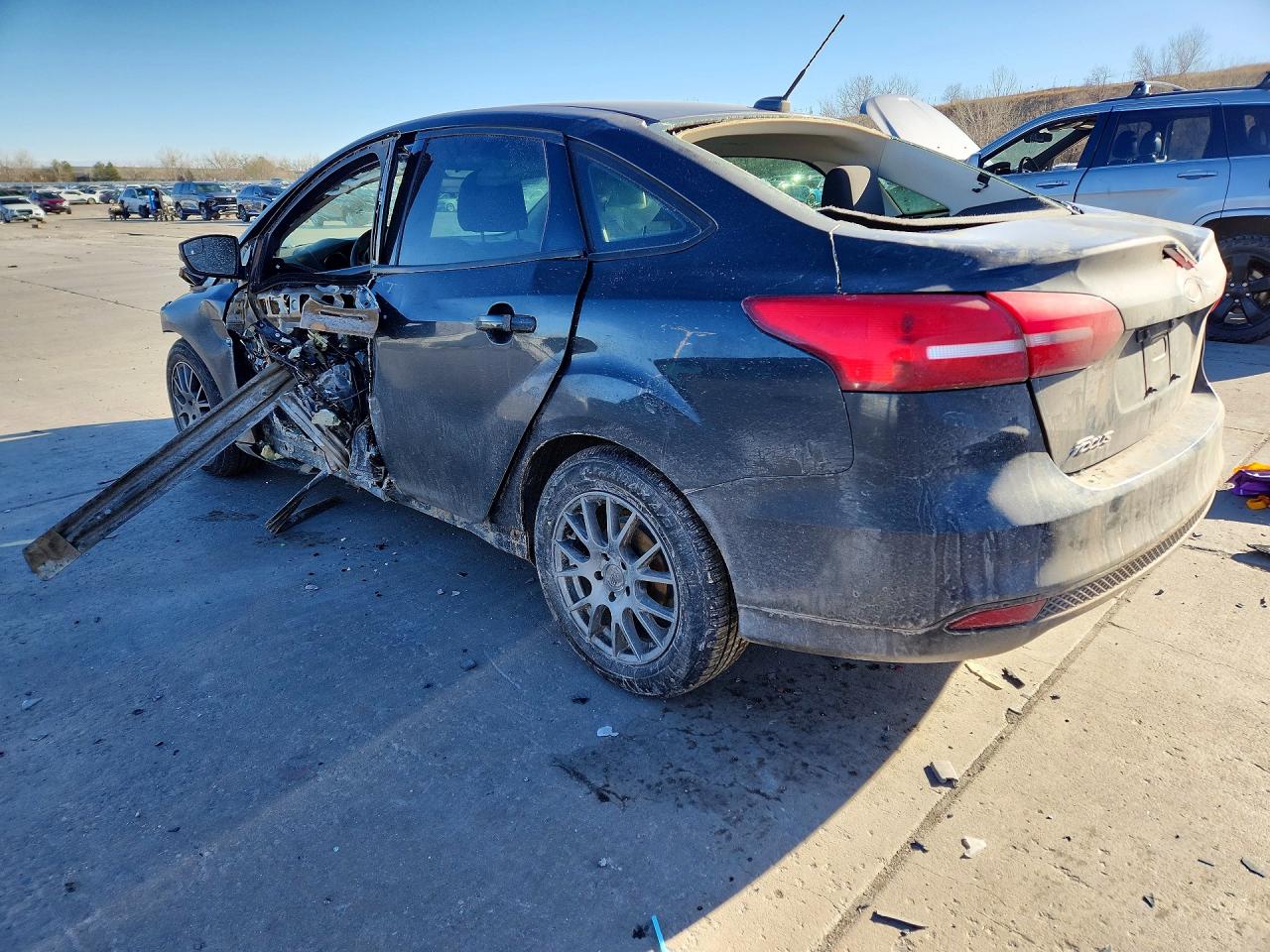 1FADP3F28FL325662 · 2015 FORD FOCUS · 2/12