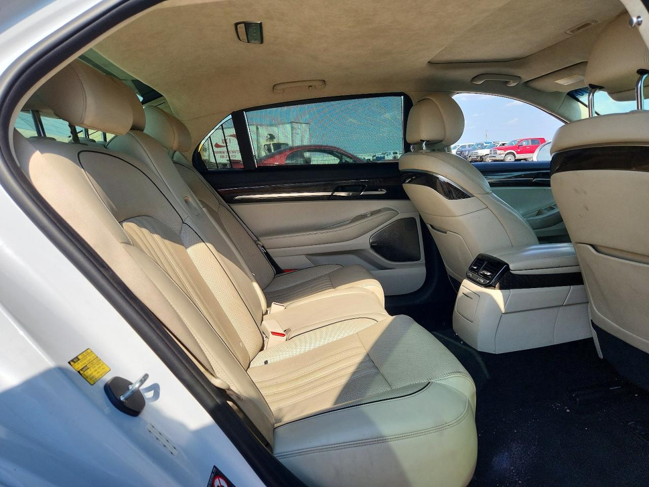 KMHG34J3HU027200 · 2017 GENESIS G90 · 10/12
