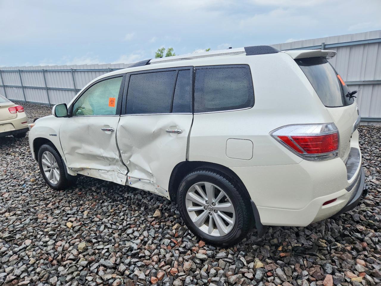 JTEDC3EH0D2015676 · 2013 TOYOTA HIGHLANDER · 2/12