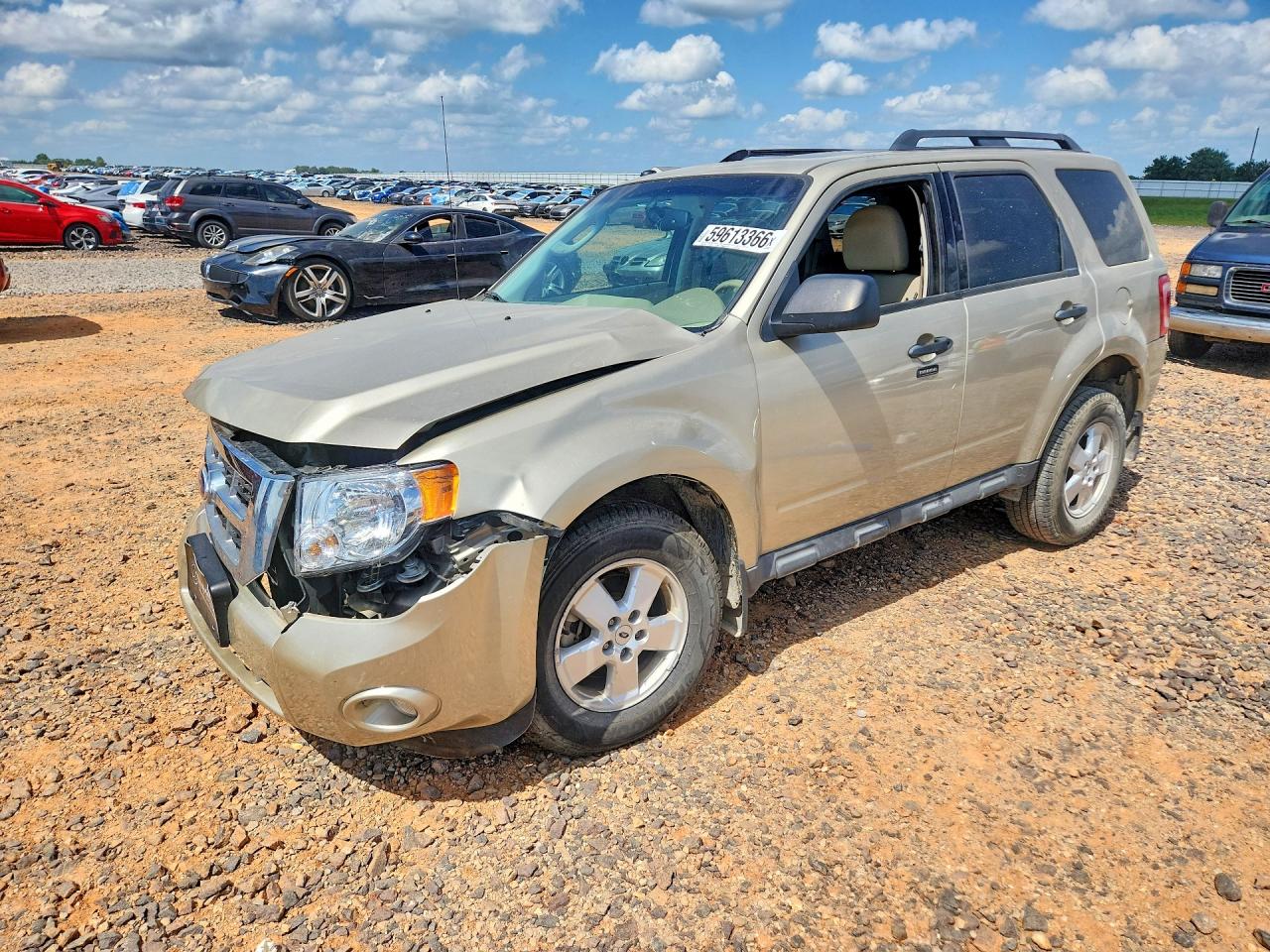 1FMCU0D71CKB39017 · 2012 FORD ESCAPE