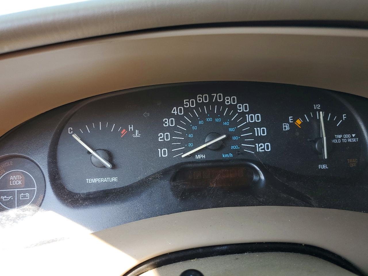 2G4WS52J721176683 · 2002 BUICK CENTURY · 9/12