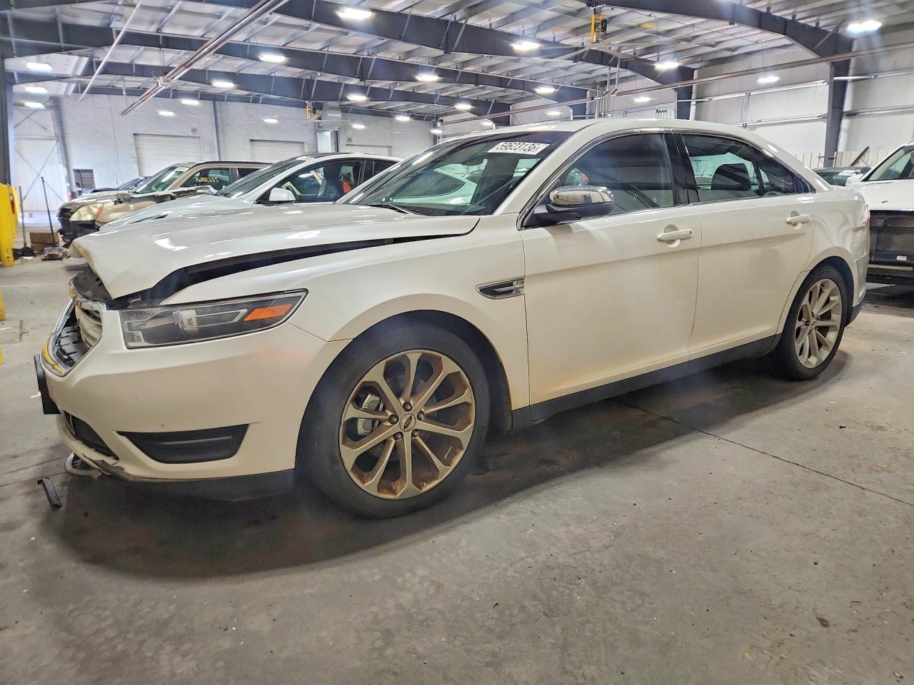 1FAHP2F81FG116093 · 2015 FORD TAURUS