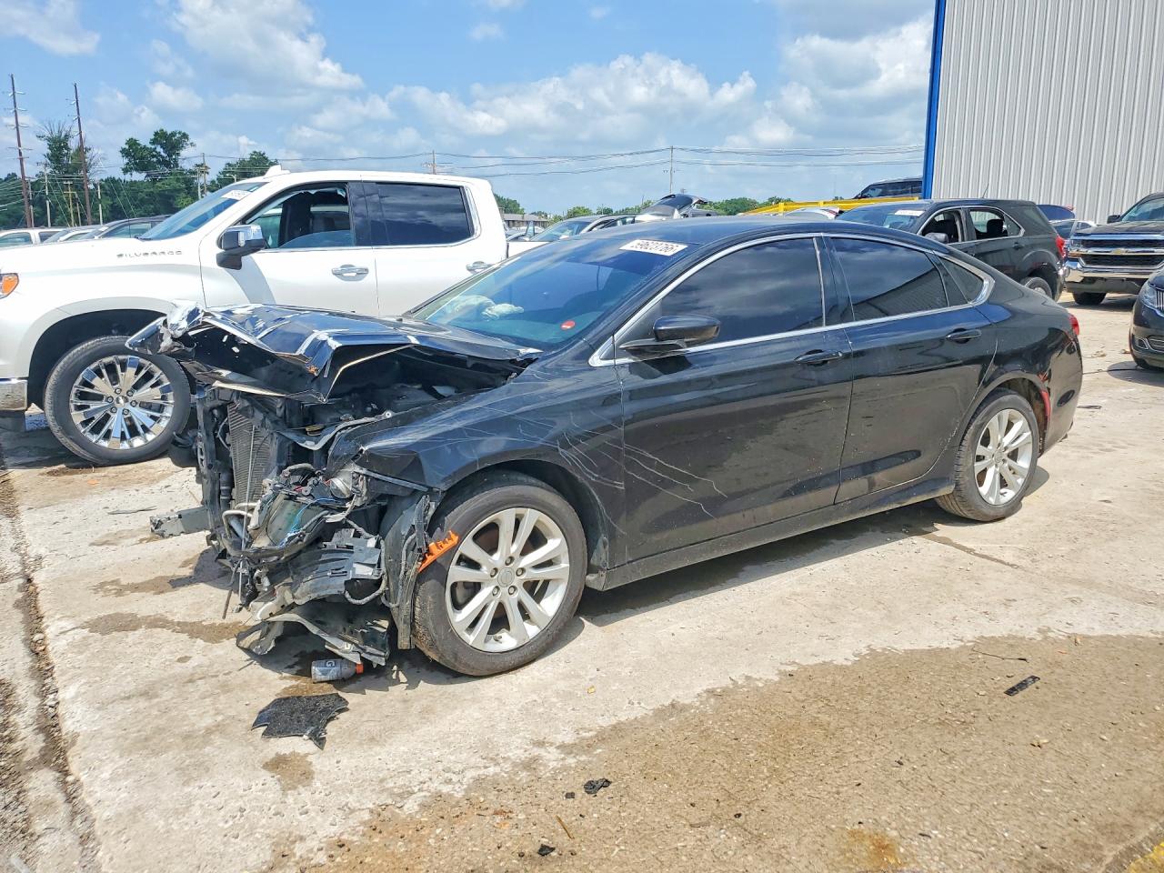 1C3CCCAB8FN611707 · 2015 CHRYSLER 200