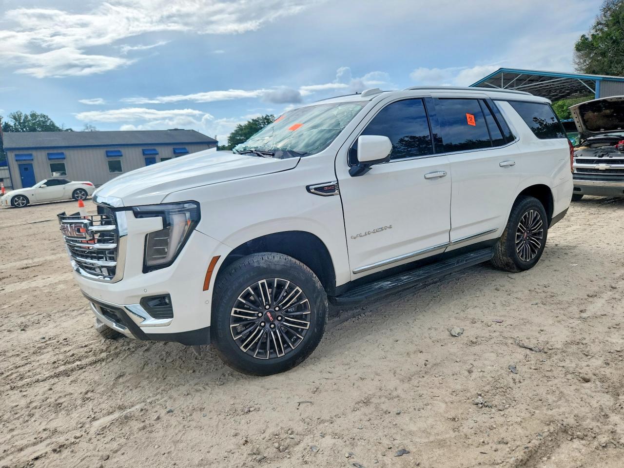 1GKS1BRD9SR381762 · 2025 GMC YUKON