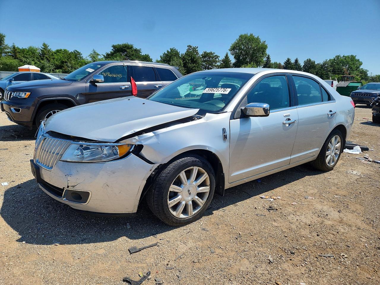 3LNHL2GC0CR829947 · 2012 LINCOLN MKZ