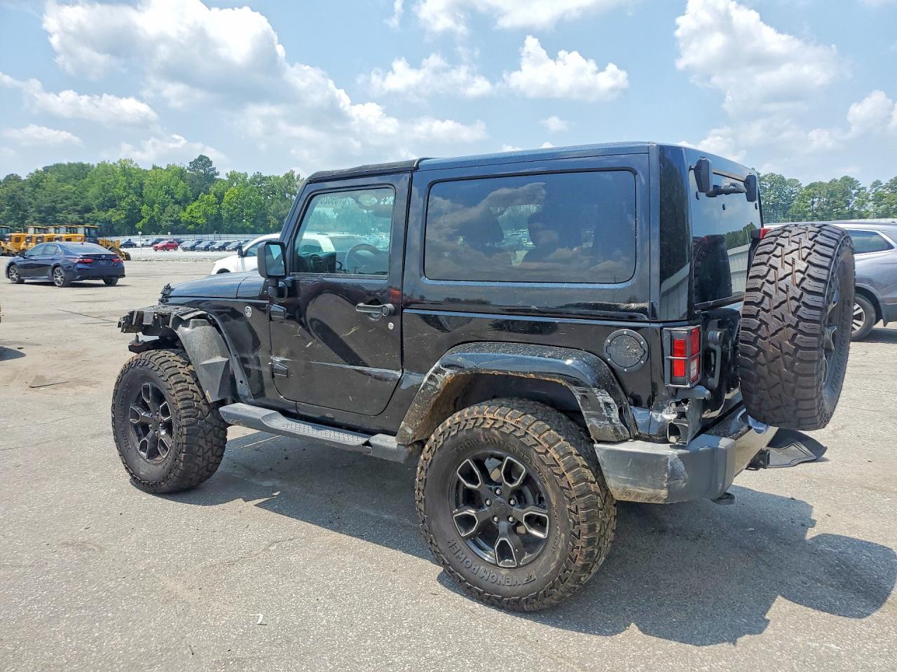 1C4GJWBG3HL640402 · 2017 JEEP WRANGLER · 2/12