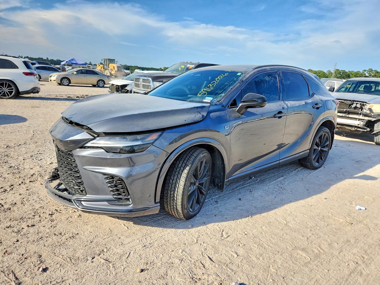 2T2BCMEA8RC014171 · 2024 LEXUS RX
