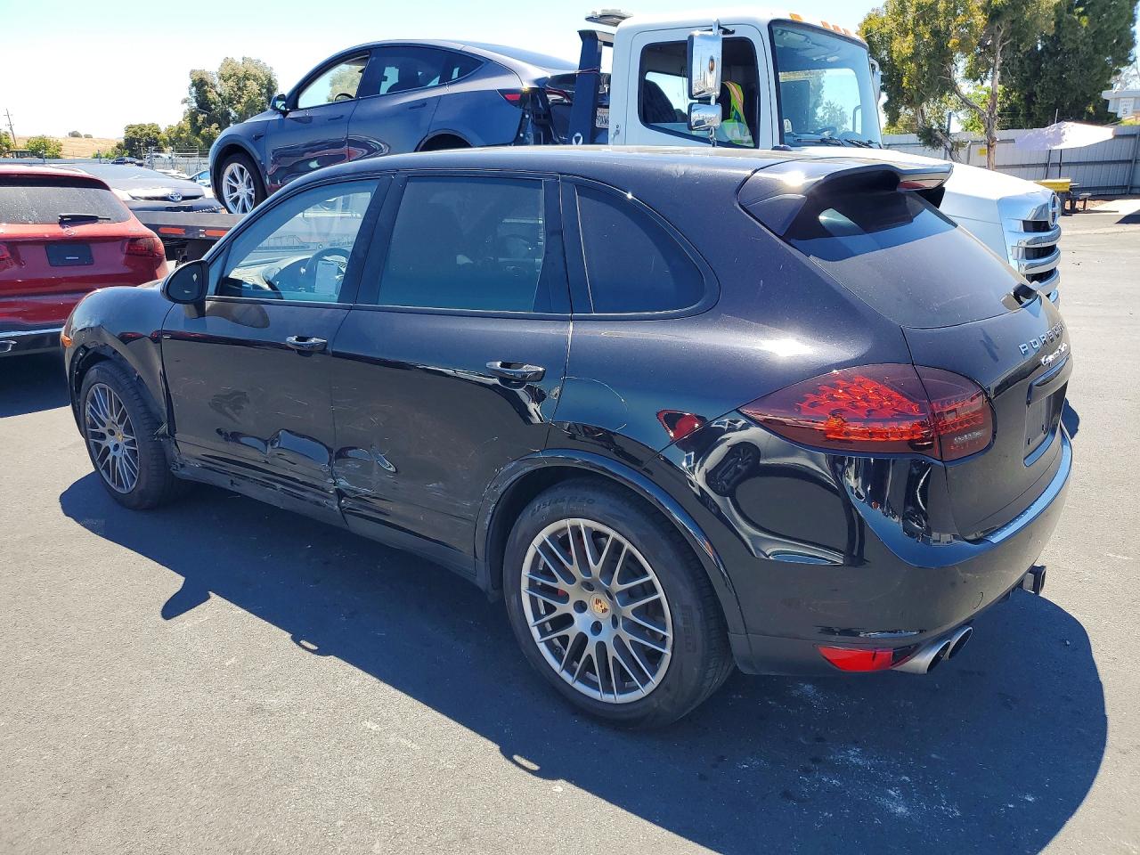WP1AC2A29ELA80717 · 2014 PORSCHE CAYENNE · 2/12