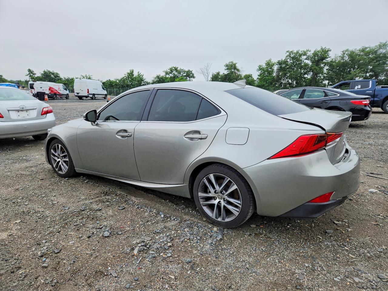 JTHA81F24L5041443 · 2020 LEXUS IS · 2/12
