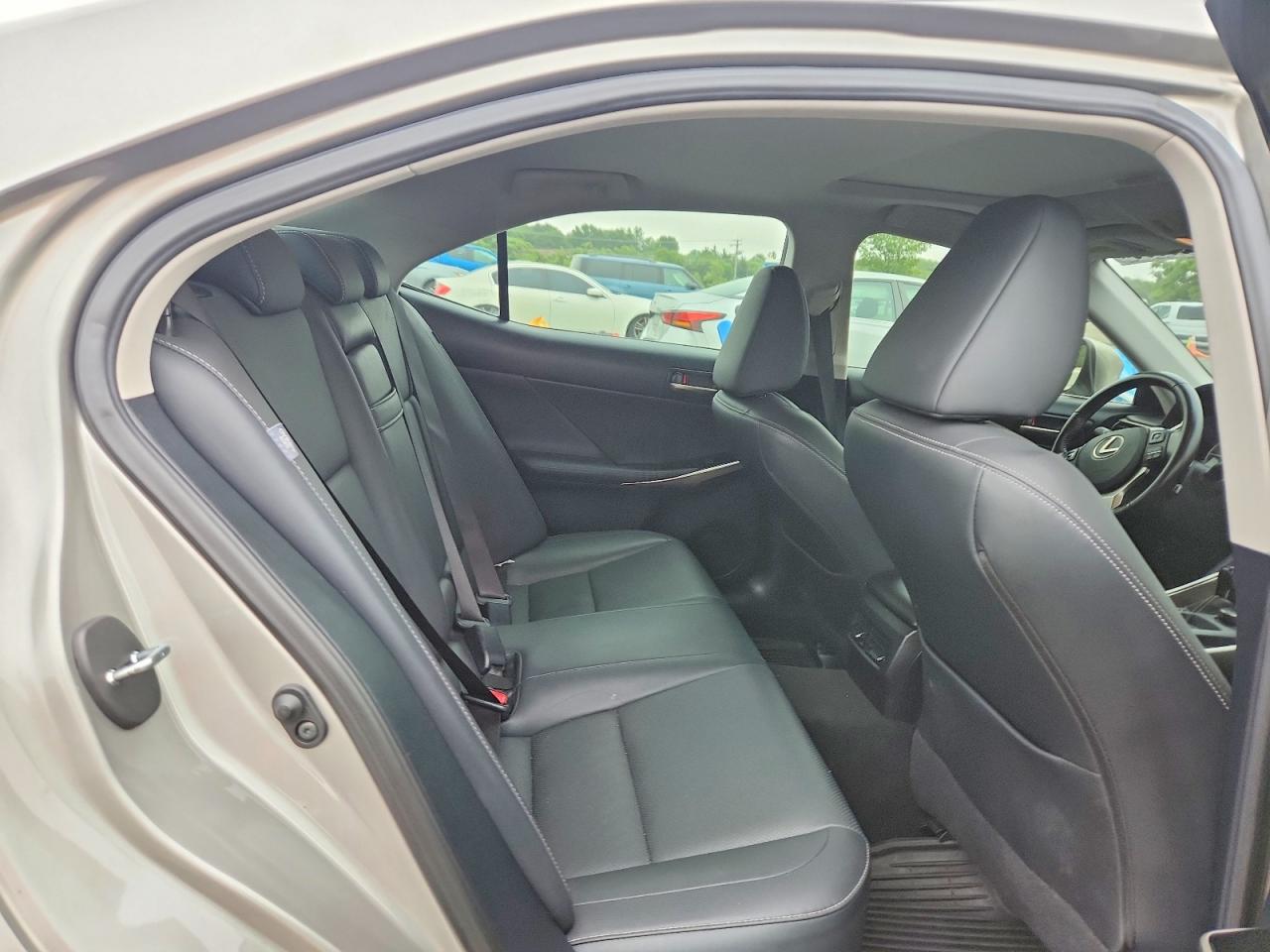 JTHA81F24L5041443 · 2020 LEXUS IS · 10/12