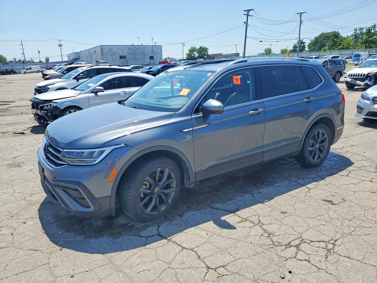 3VV2B7AXXNM087869 · 2022 VOLKSWAGEN TIGUAN