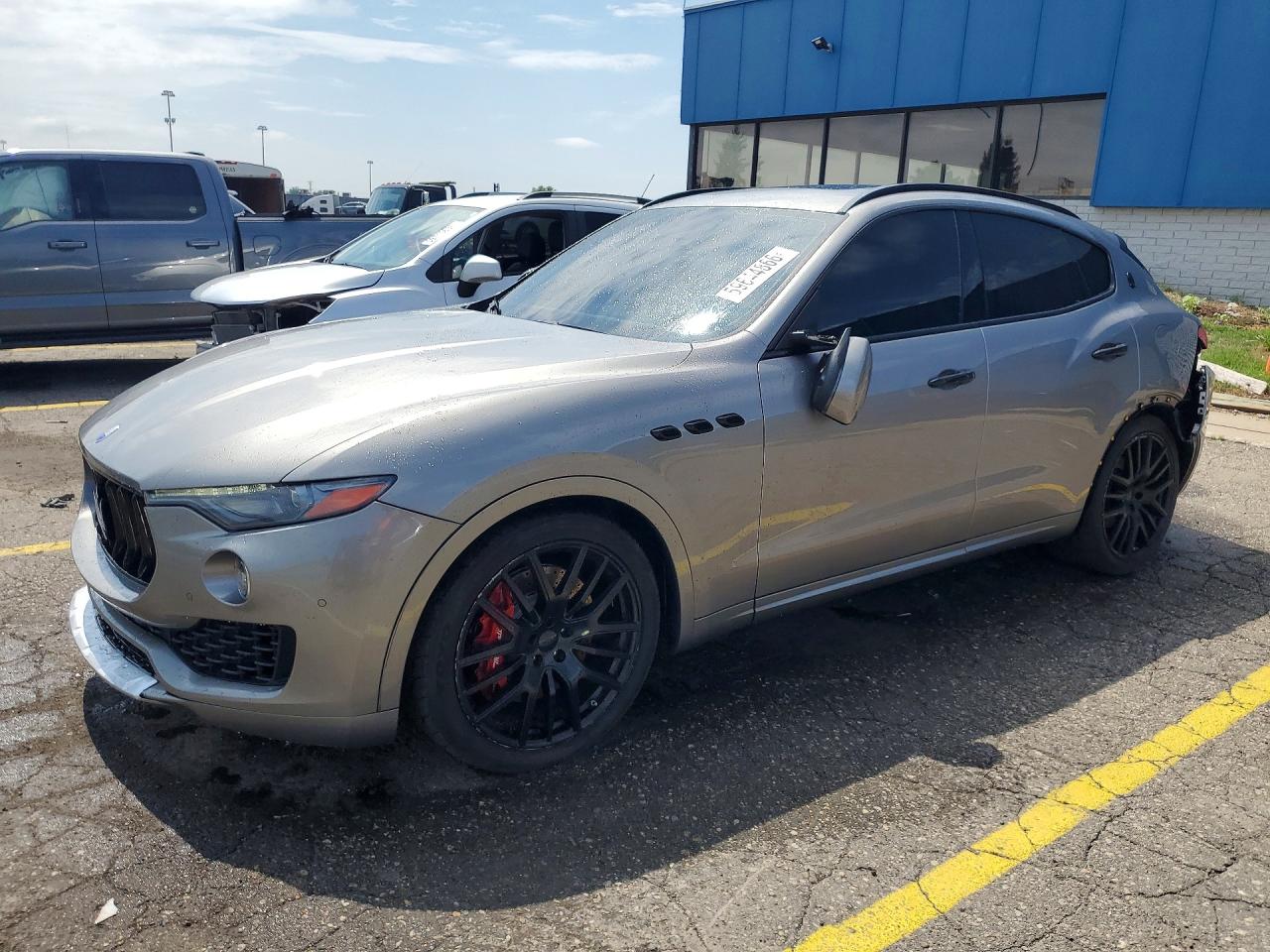 ZN661YUL6HX199860 · 2017 MASERATI LEVANTE
