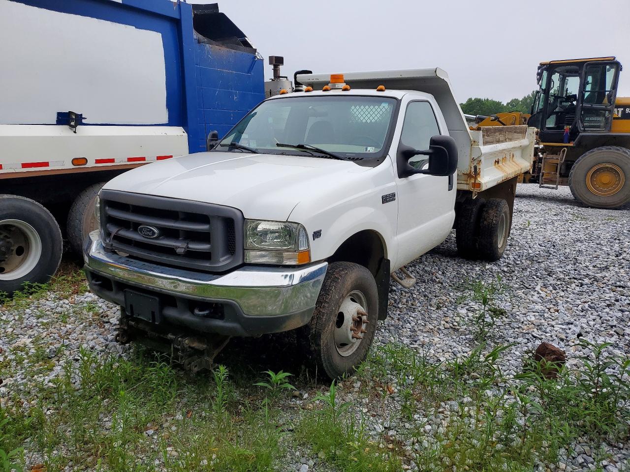 1FDWF37SX2EB44741 · 2002 FORD F350