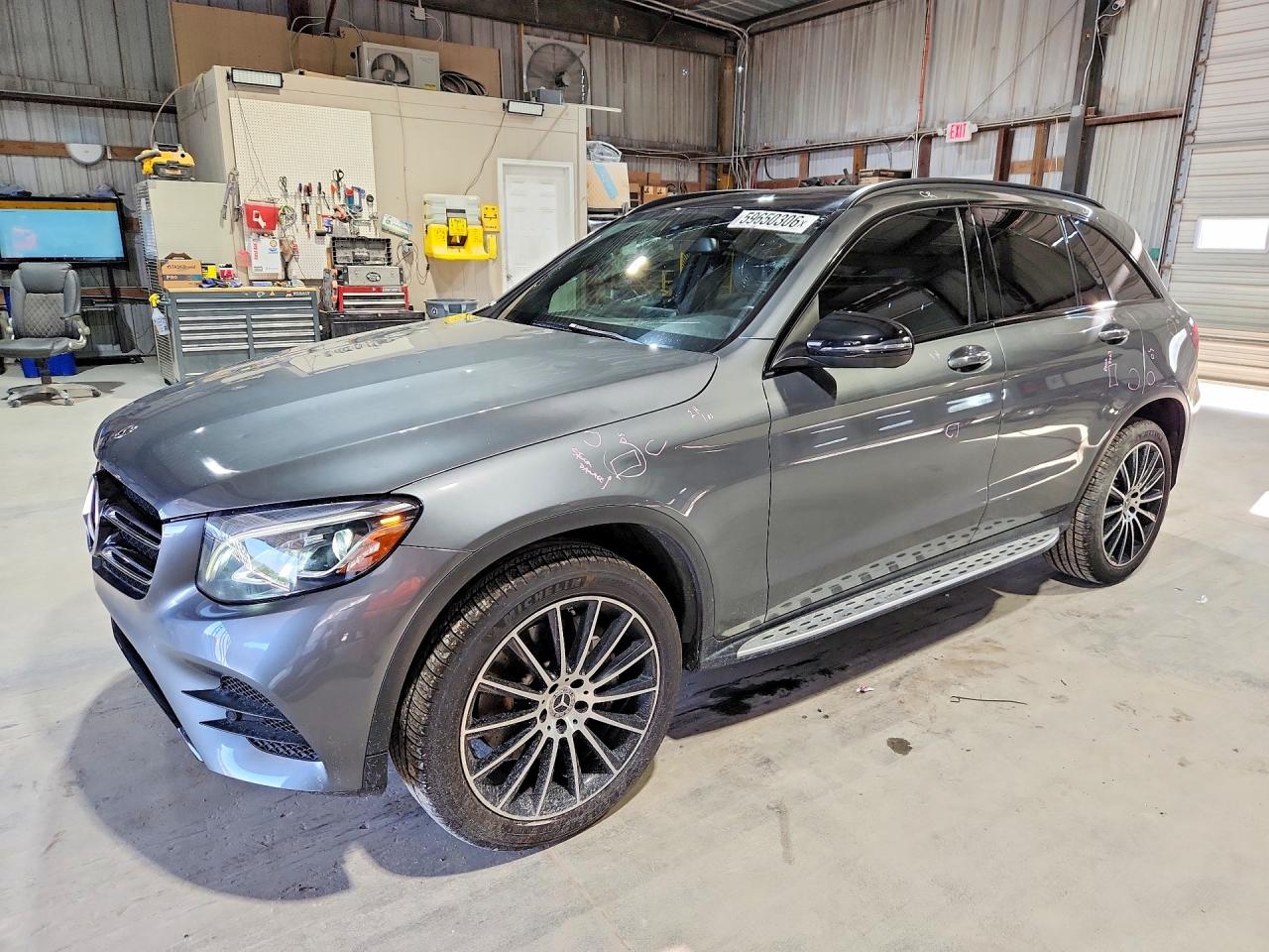 WDC0G4KB2KF597731 · 2019 MERCEDES-BENZ GLC