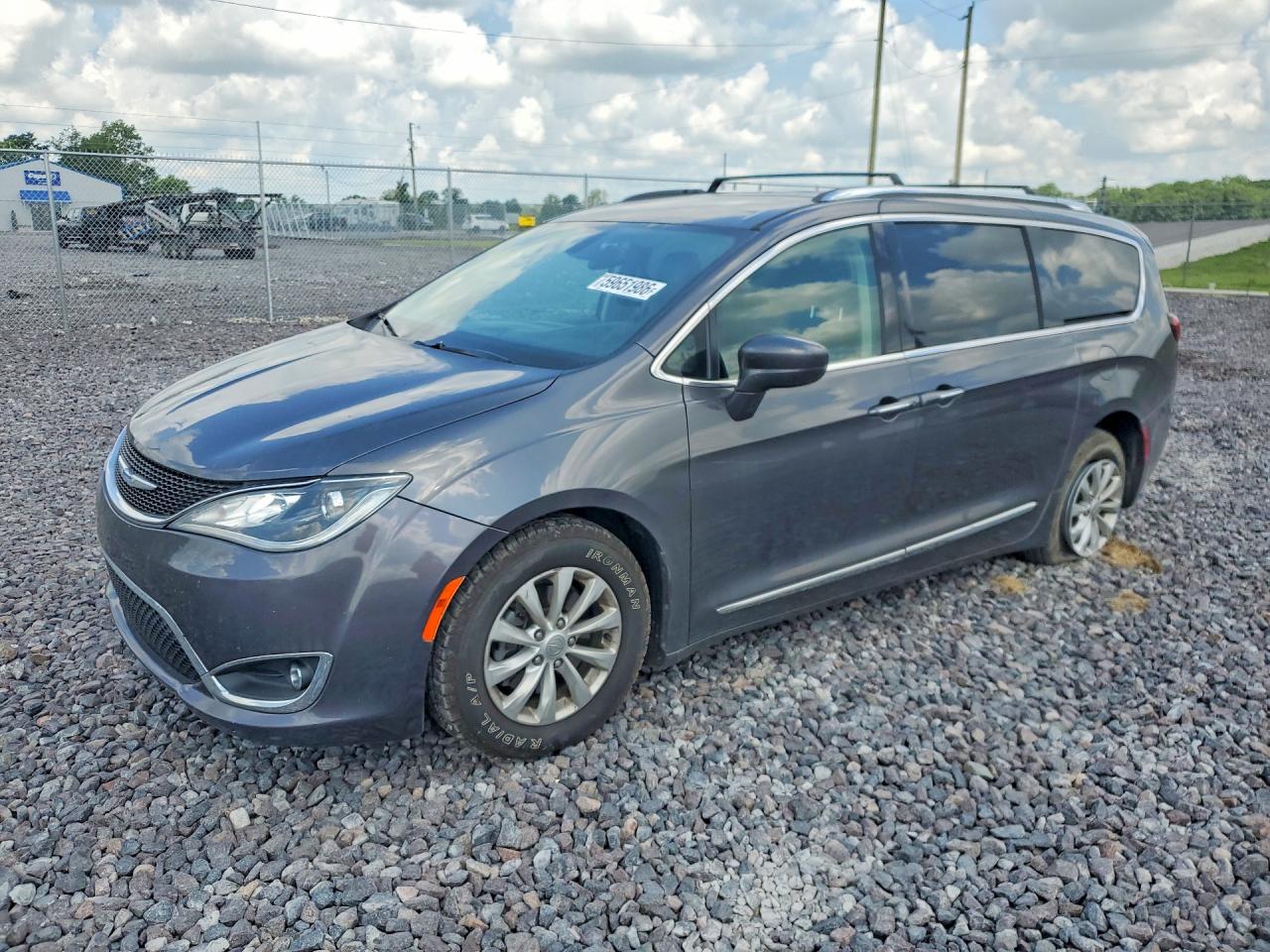2C4RC1BG0JR149563 · 2018 CHRYSLER PACIFICA