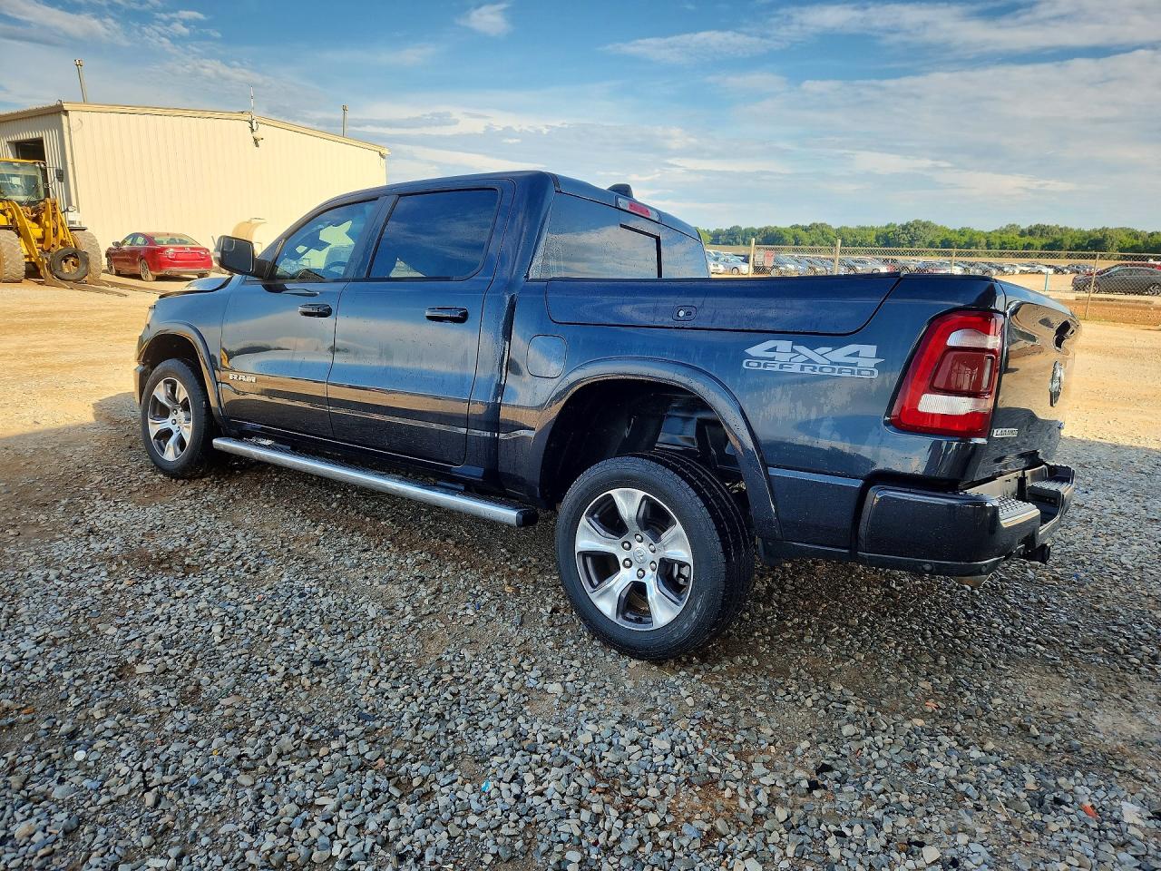 1C6SRFJT9KN726933 · 2019 RAM 1500 · 2/13