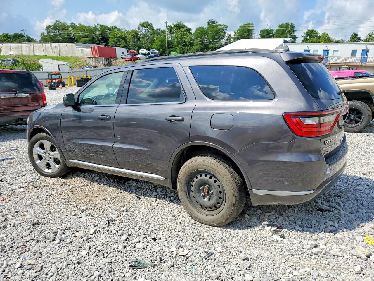 1C4RDJAG2JC283143 · 2018 DODGE DURANGO · 2/13