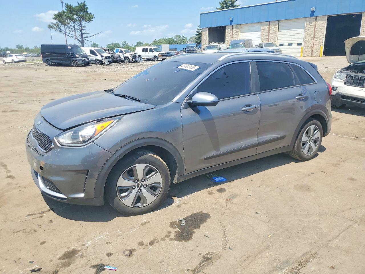 KNDCB3LC6J5202151 · 2018 KIA NIRO