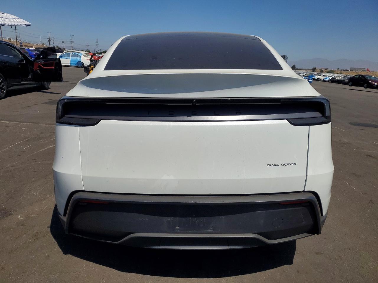 7SAYGDEE1TF451487 · 2026 TESLA MODEL Y · 6/13