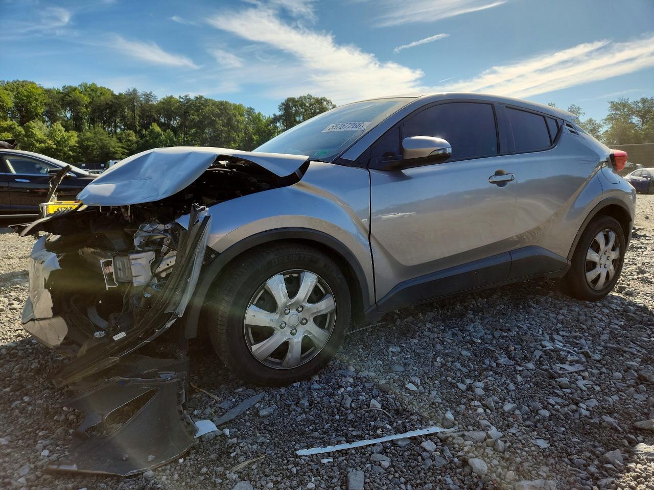 NMTKHMBXXKR090971 · 2019 TOYOTA C-HR