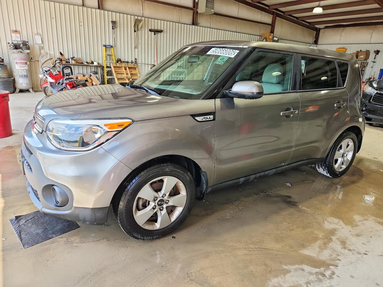KNDJN2A29H7465445 · 2017 KIA SOUL