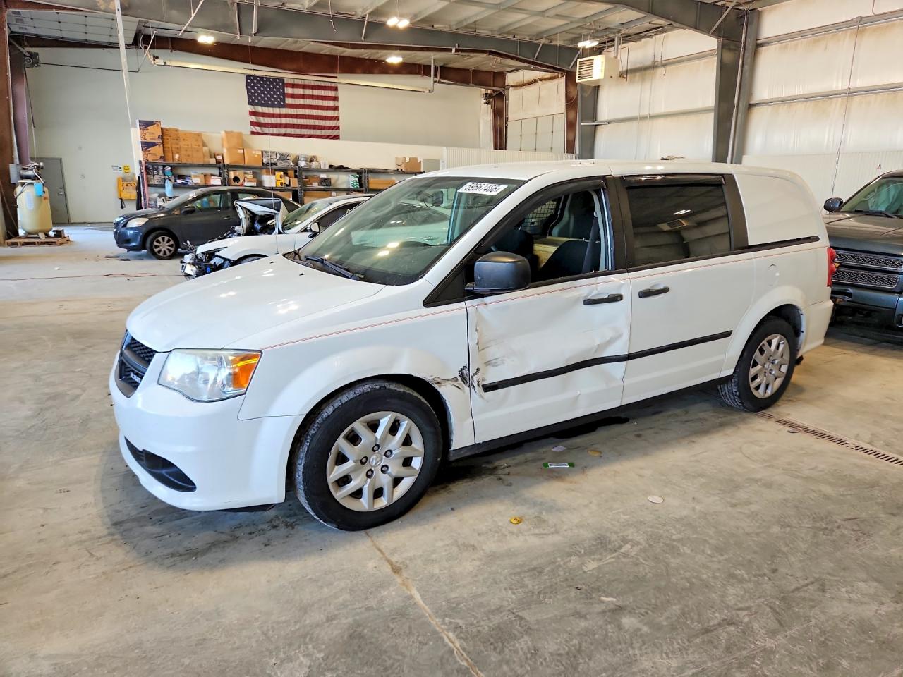 2C4JRGAG7FR701275 · 2015 RAM TRADESMAN