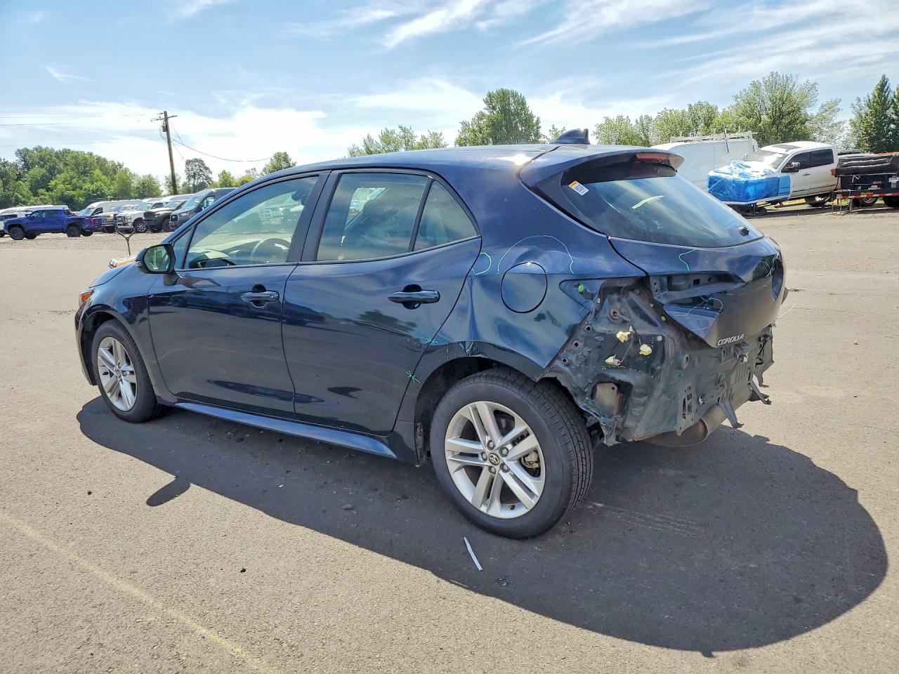 JTND4MBE9M3125973 · 2021 TOYOTA COROLLA HATCHBACK · 2/13