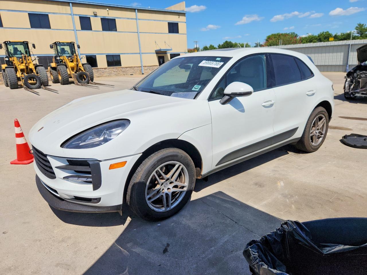 WP1AA2A52LLB09715 · 2020 PORSCHE MACAN