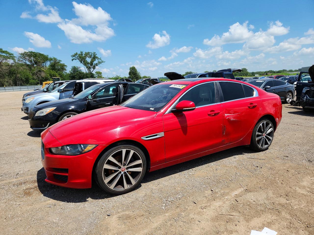 SAJAE4FX7JCP33813 · 2018 JAGUAR XE