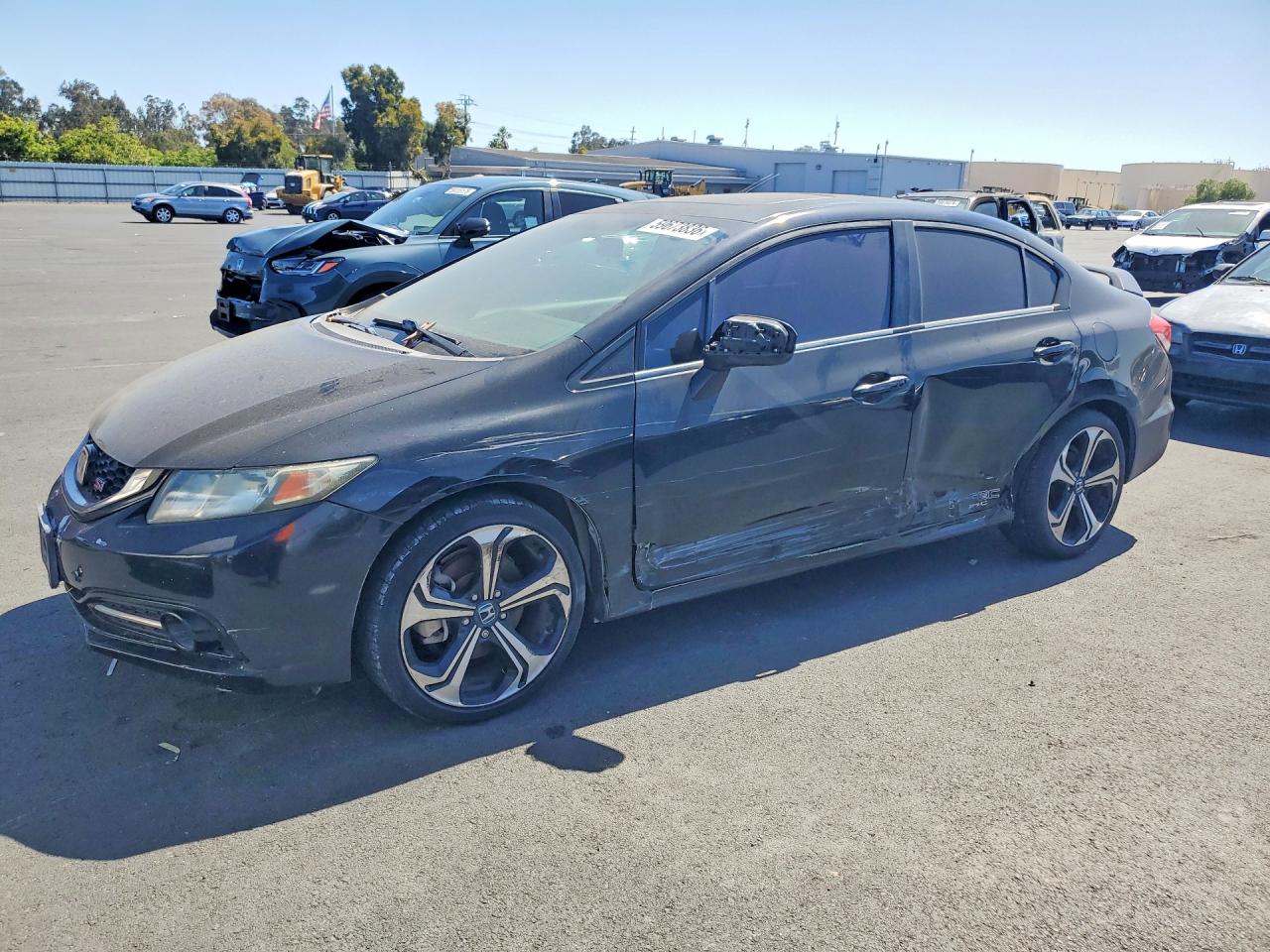 2HGFB6E54FH700153 · 2015 HONDA CIVIC