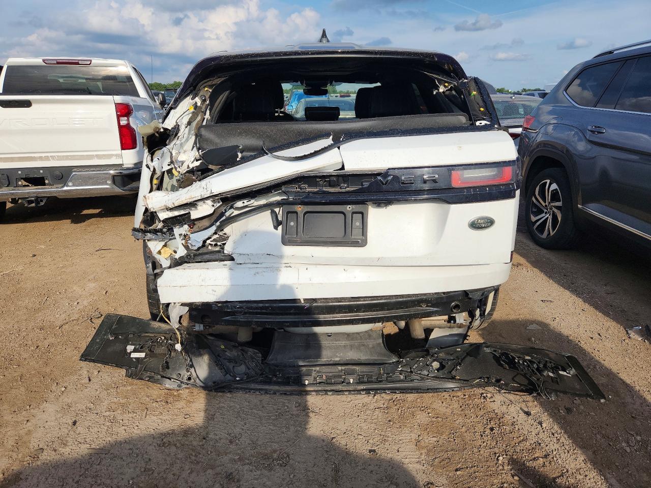SALYB2RXXJA749885 · 2018 LAND ROVER RANGE ROVER VELAR · 6/12