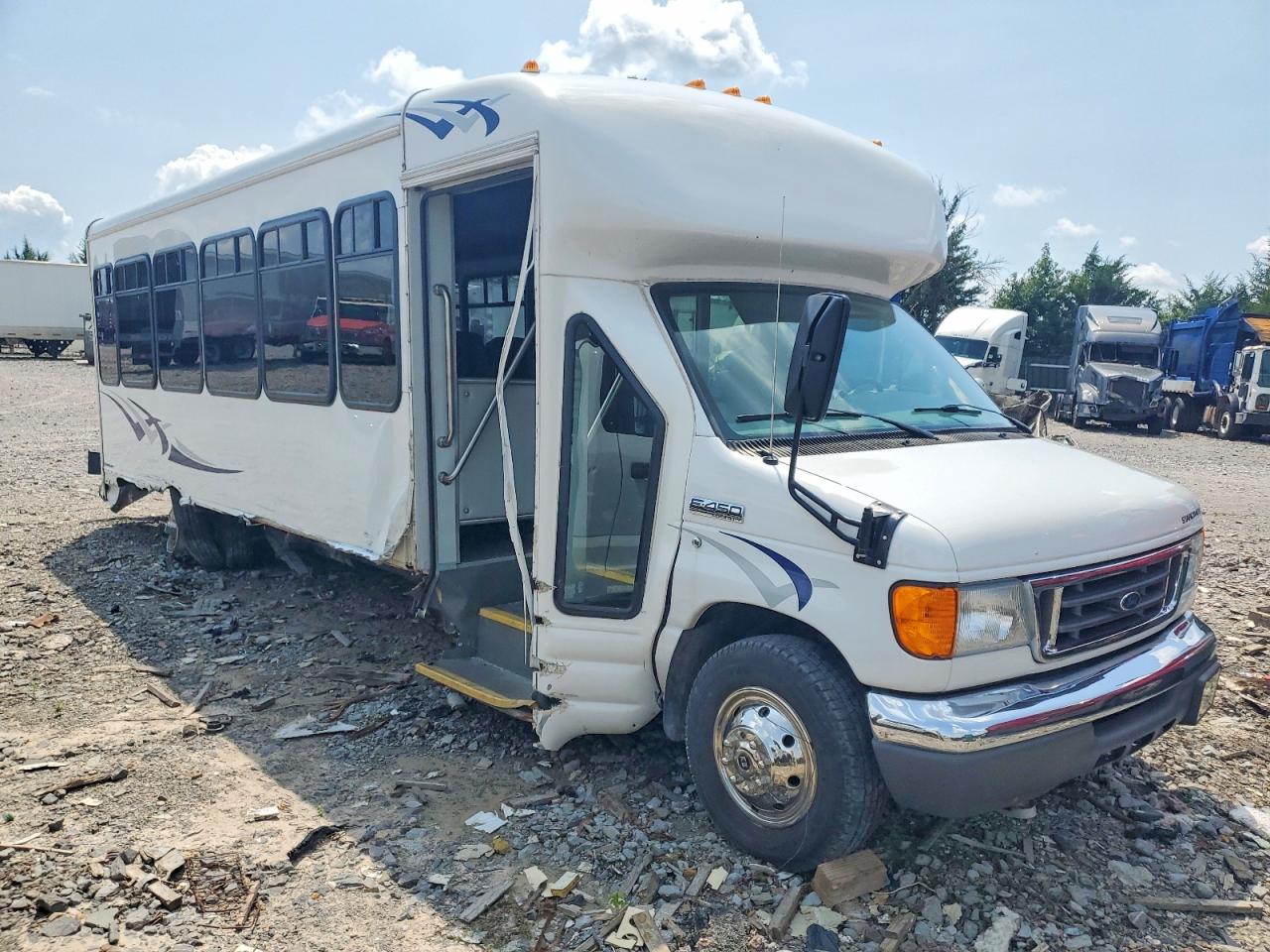 1FDXE45S07DA07692 · 2007 FORD ECONOLINE