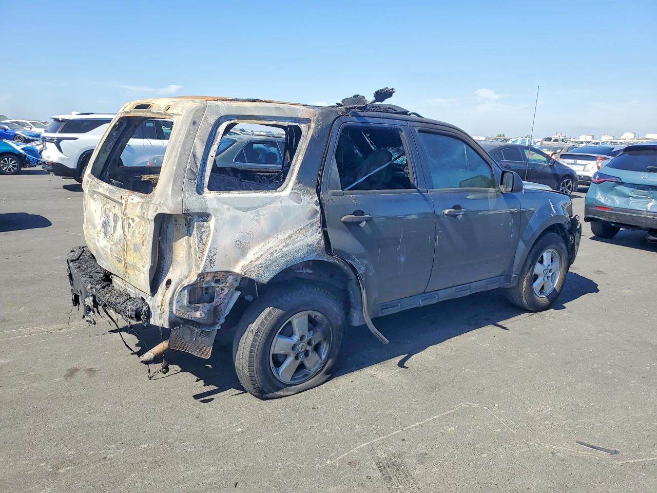 1FMCU03719KD07247 · 2009 FORD ESCAPE · 3/13