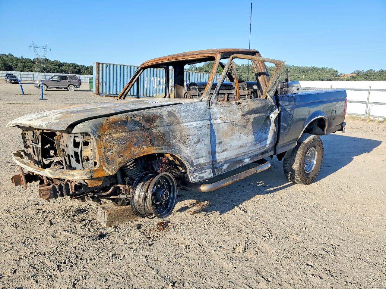 1FTEF14H7NPA24983 · 1992 FORD F150