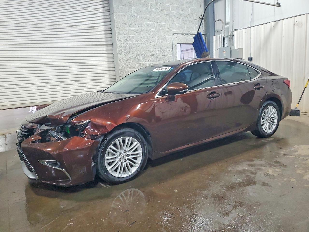 58ABK1GG9GU009749 · 2016 LEXUS ES