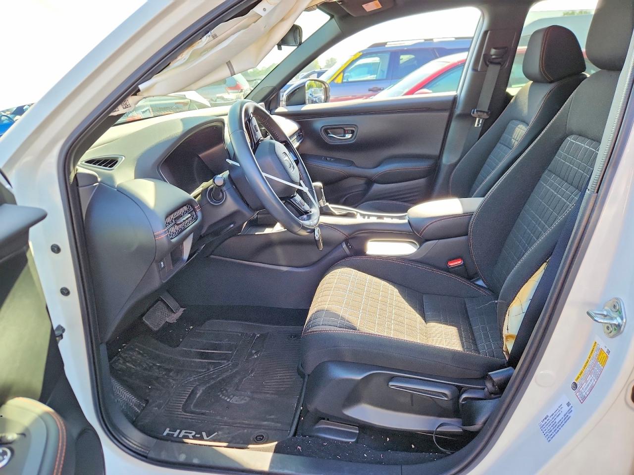 3CZRZ2H52RM737200 · 2024 HONDA HR-V · 7/13
