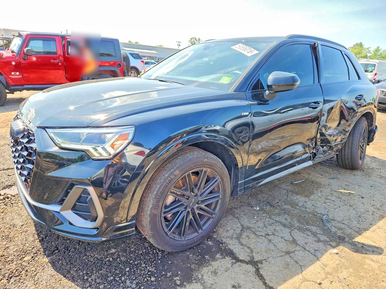 WA1EECF32N1047097 · 2022 AUDI Q3