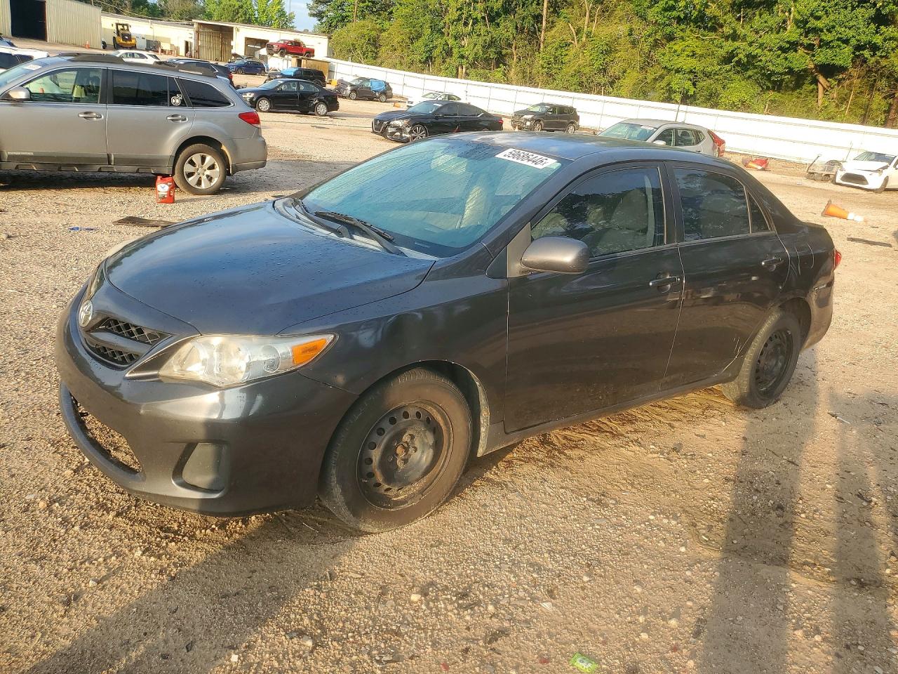 2T1BU4EE8BC571303 · 2011 TOYOTA COROLLA