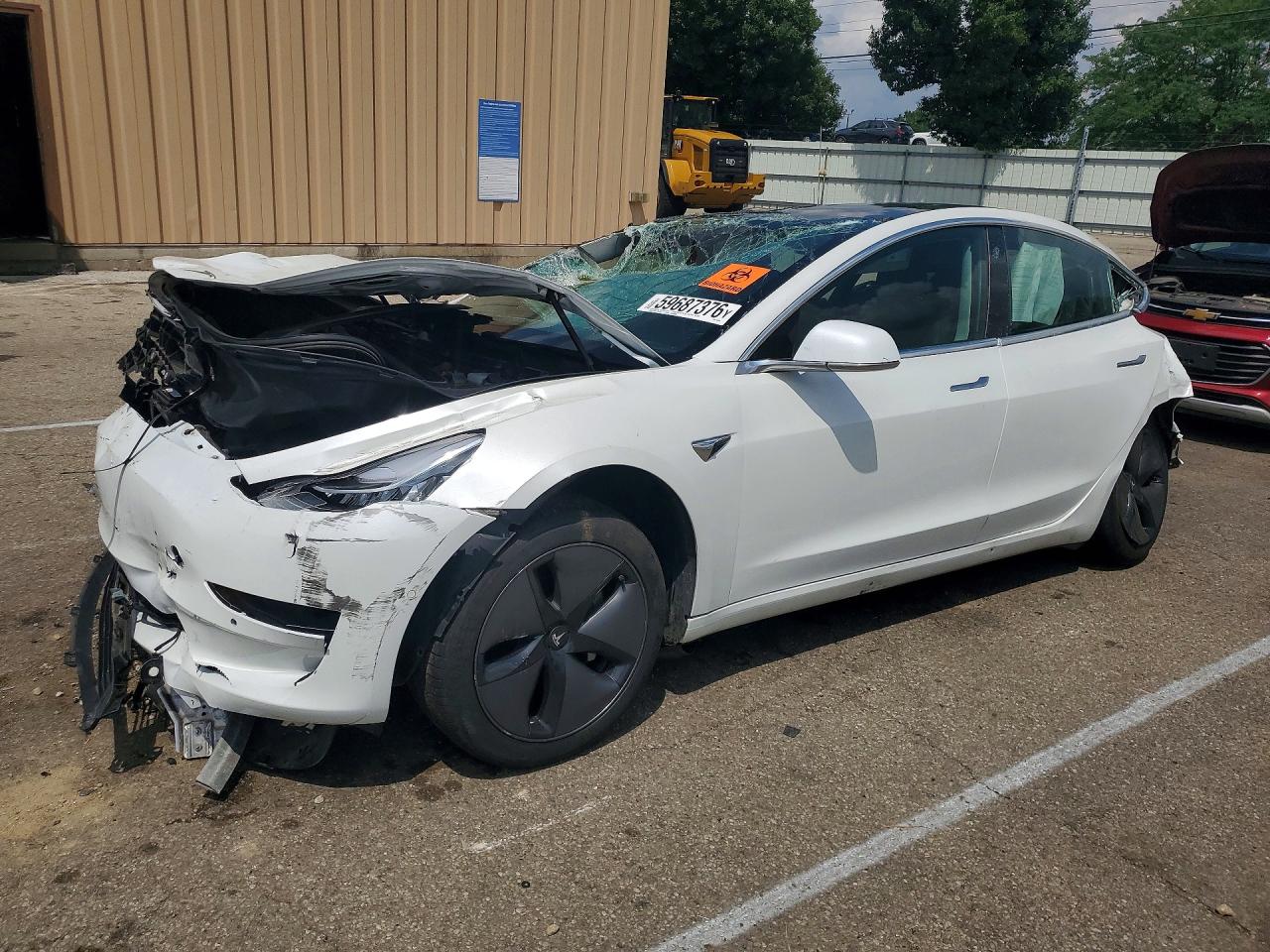 5YJ3E1EB4KF388014 · 2019 TESLA MODEL 3