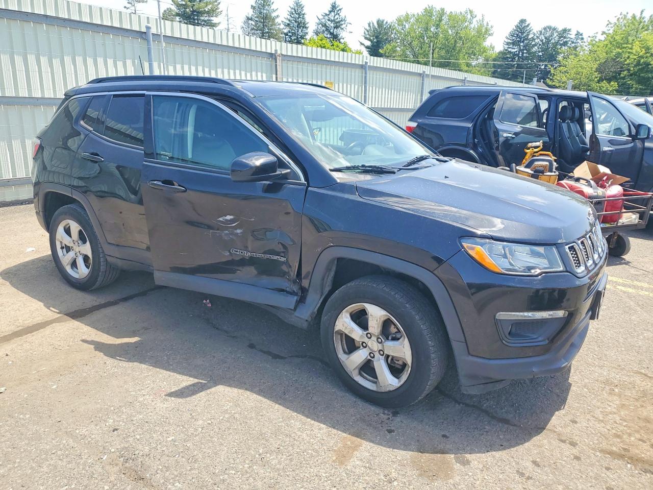 3C4NJDBB3LT229207 · 2020 JEEP COMPASS · 4/13