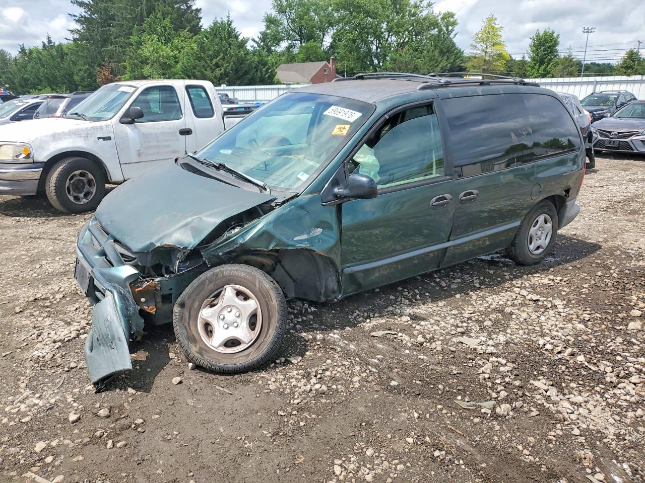 2B4FP2535XR333196 · 1999 DODGE CARAVAN